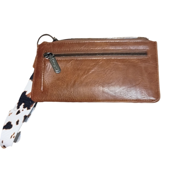 Wrangler Brown and White Cow Print Shoulder Bag Set - Picture 8 of 11